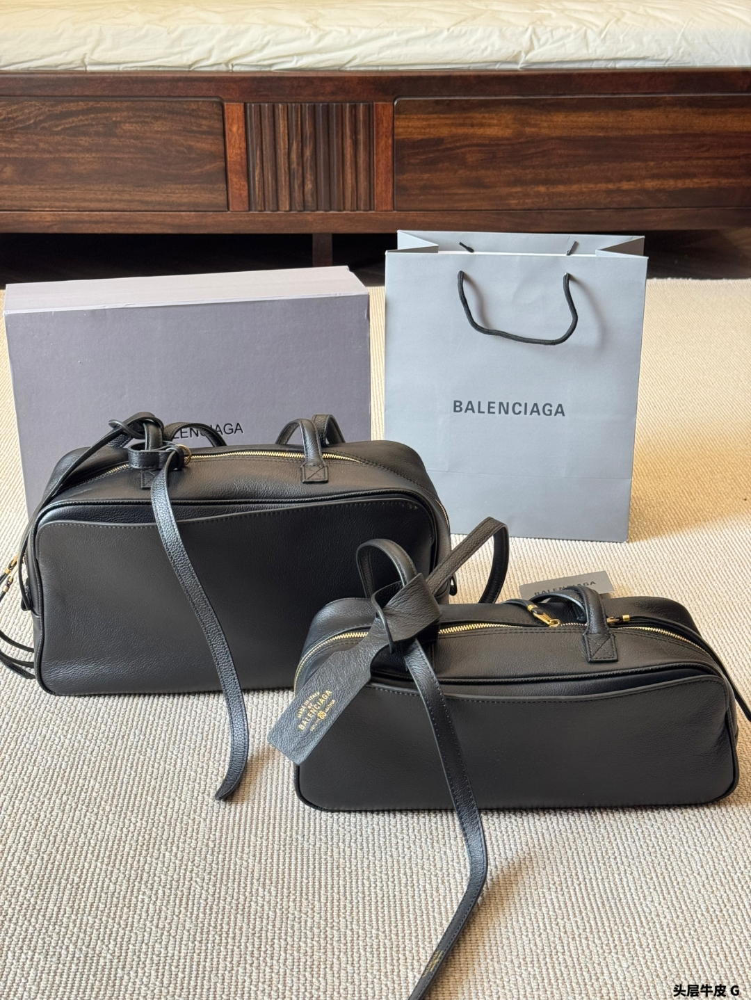 BALENCIAGA 66